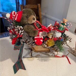 Festive vintage Holiday Bear Sleigh music box Decoration and second sleigh